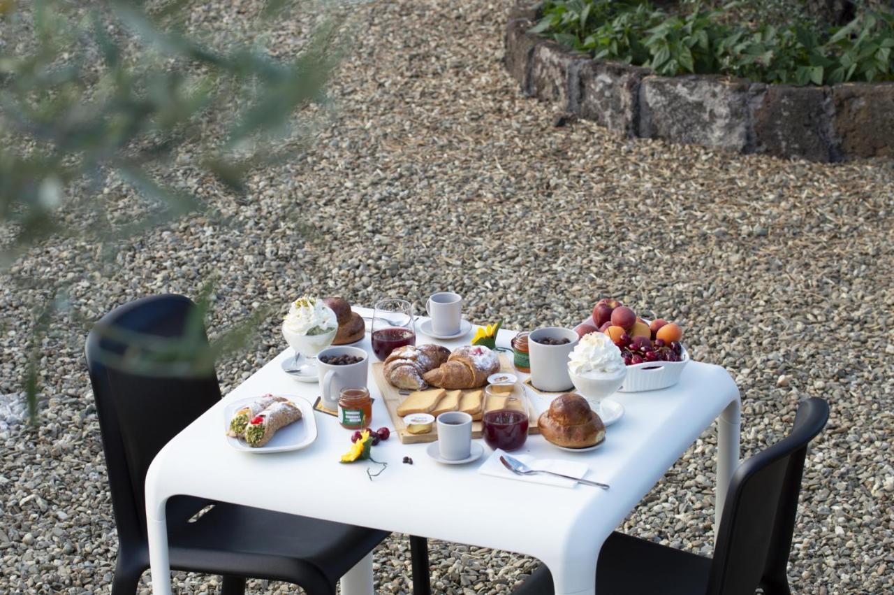 Bee Happy - Bed And Breakfast Zafferana Etnea Exterior photo